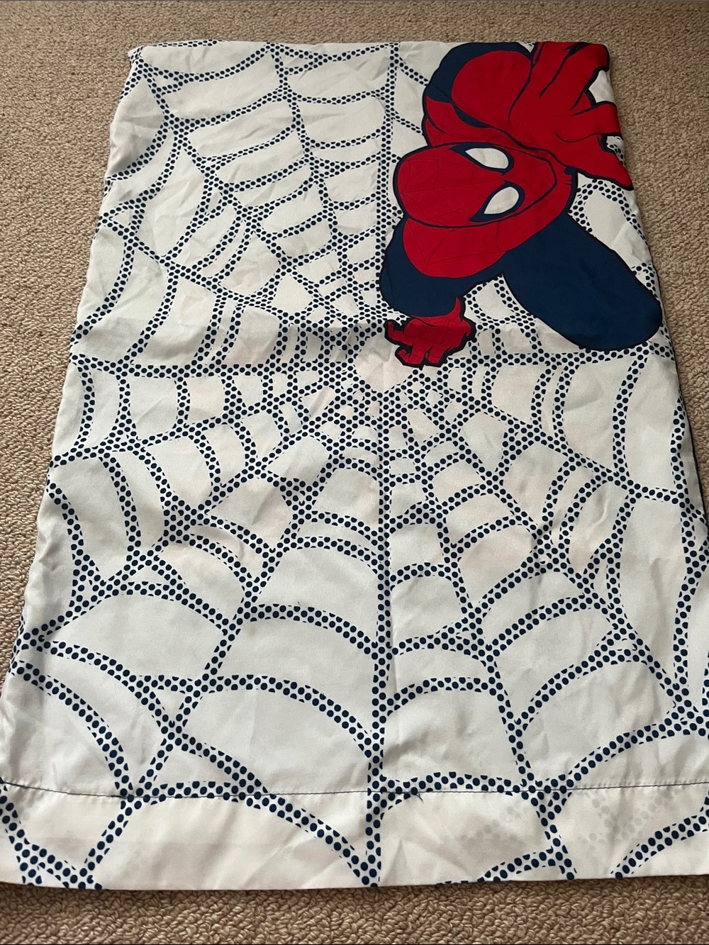 Spider-Web Pattern Red & Navy Microfiber Pillowcase